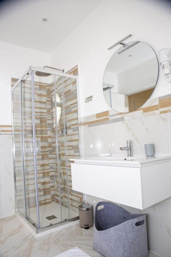Quinto Apartments Барі Екстер'єр фото