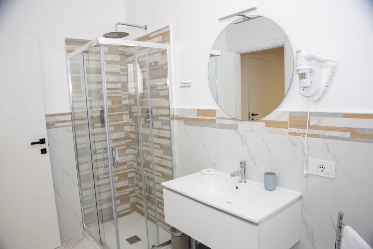 Quinto Apartments Барі Екстер'єр фото