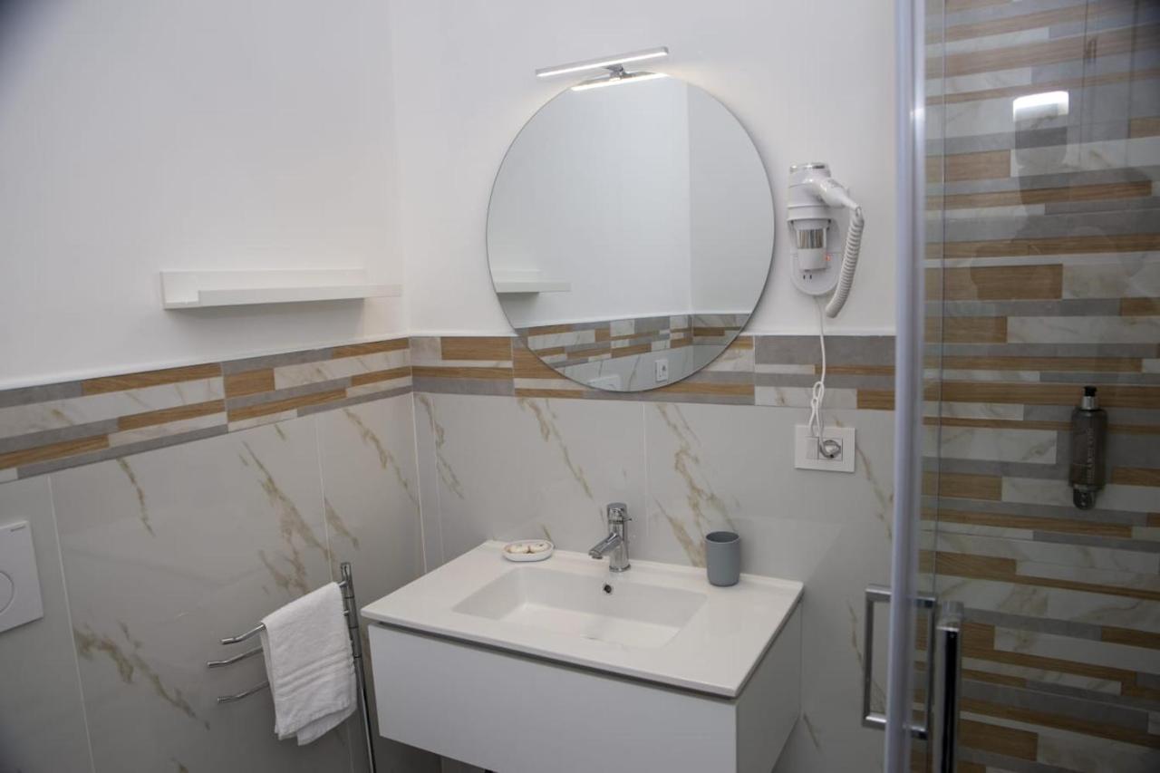 Quinto Apartments Барі Екстер'єр фото